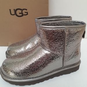 UGG Mini Metallic Boots Sz 7